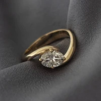 /public/photos/live/East West Oval Cut Bypass Engagement Ring 822 (4).webp